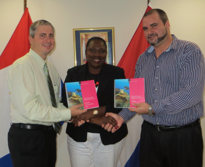 Photo left to right: Island Governor Jonathan Johnson, RCN Senior Communication Advisor Alida Francis and Commissioner Chris Johnson (Photo RCN)